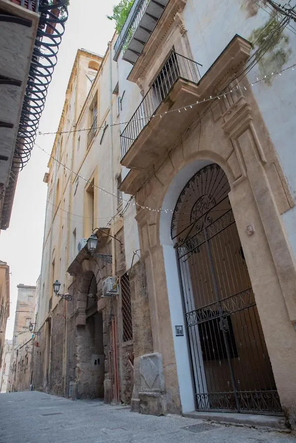 La Maison A La Cathedral Palermo 0*,